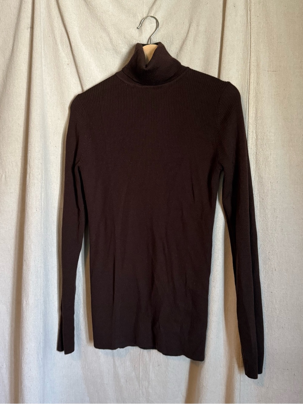 Uniqlo Brown Wool Ribbed Slim Turtleneck Sweater